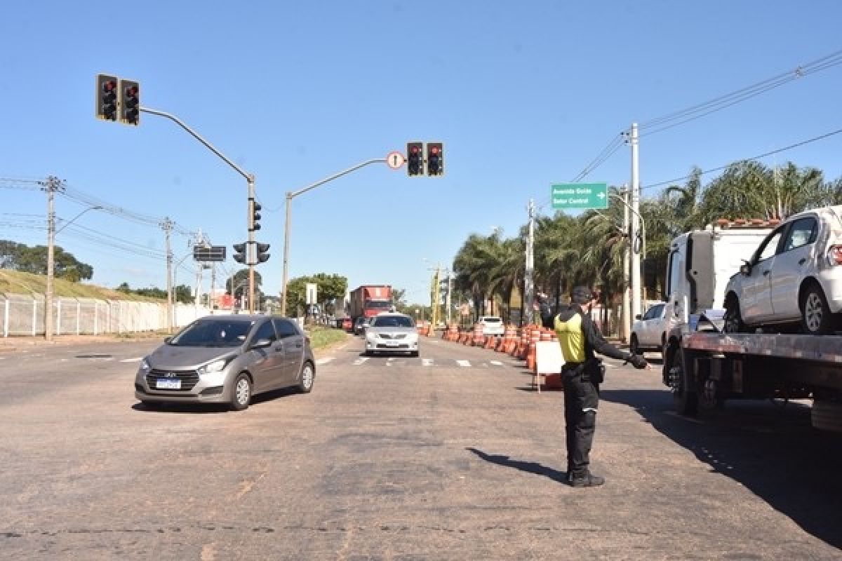 Conclusão de pavimentação na Avenida Perimetral Norte é novamente adiada