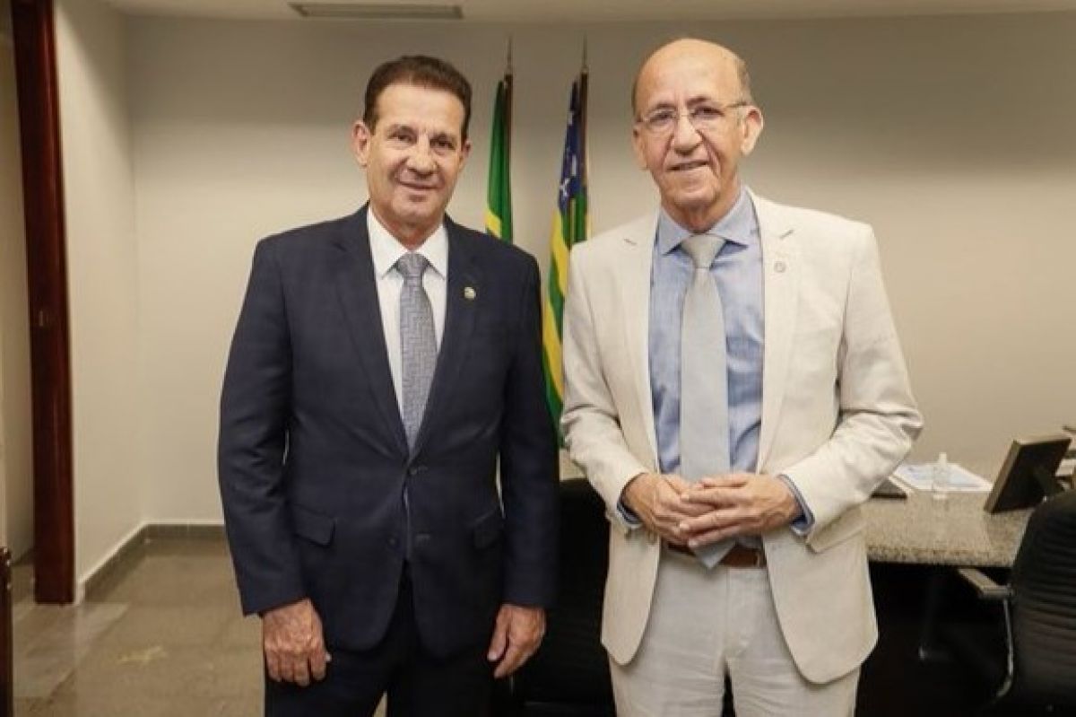 Vanderlan se aproxima ainda mais do PT em reunião com Rubens Otoni