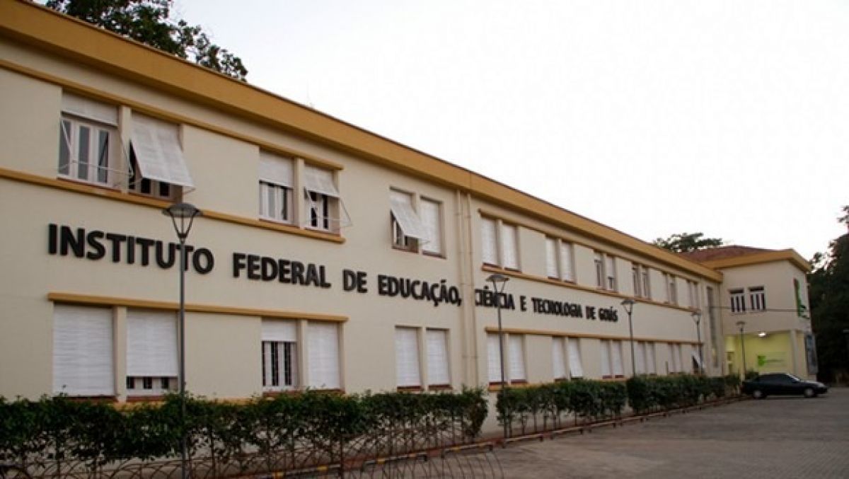 Servidores de instituições federais de ensino paralisam atividades