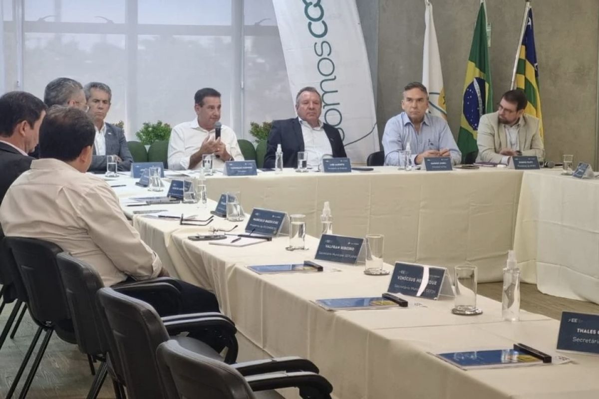 Piscou: Vanderlan nega desistência, mas já admite composição com Mabel em Goiânia