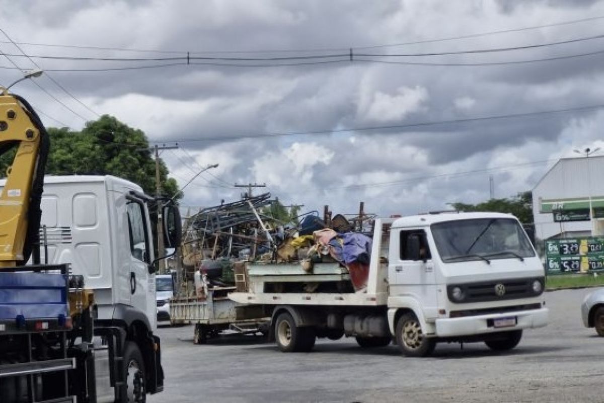 Trânsito caótico no Jardim Santo Antônio, em Goiânia, gera reclamações