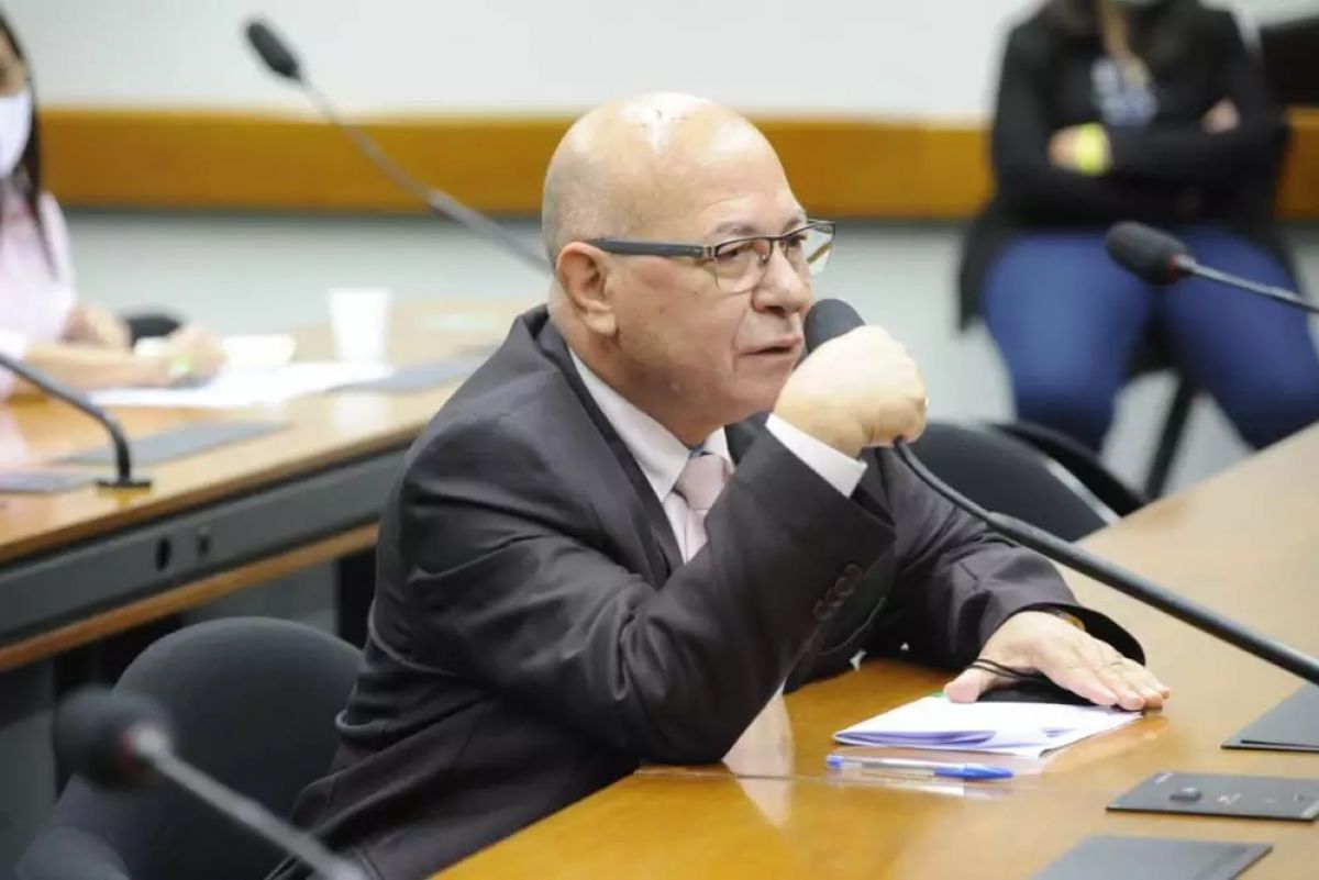 Candidato à Prefeitura de Aparecida, Professor Alcides corre risco de perder mandato de deputado por fraude