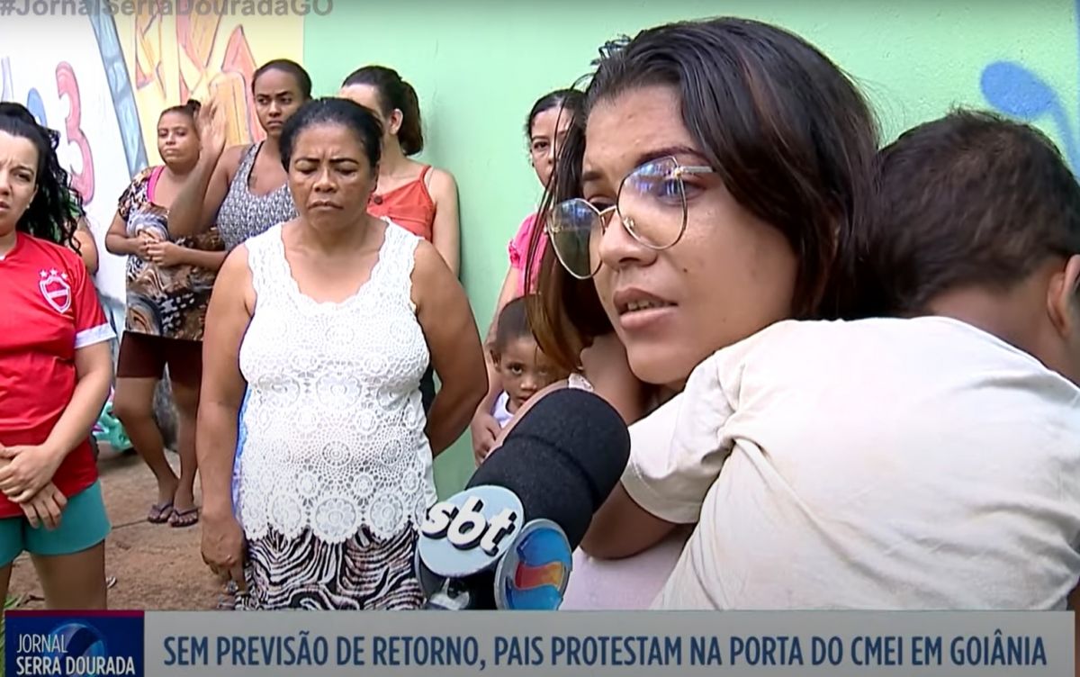 Pais reclamam da falta de professores nos Cmeis de Goiânia