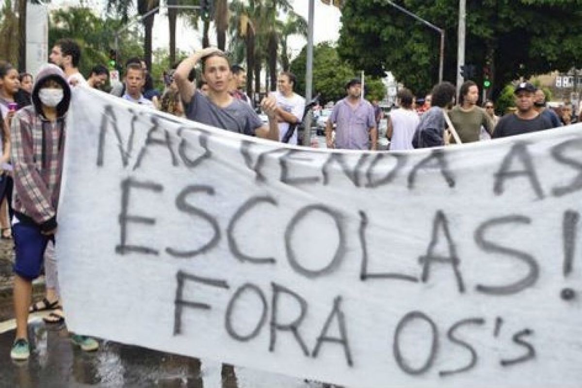 Relembre: Marconi tentou privatizar a educação em Goiás, mas foi impedido por professores e alunos