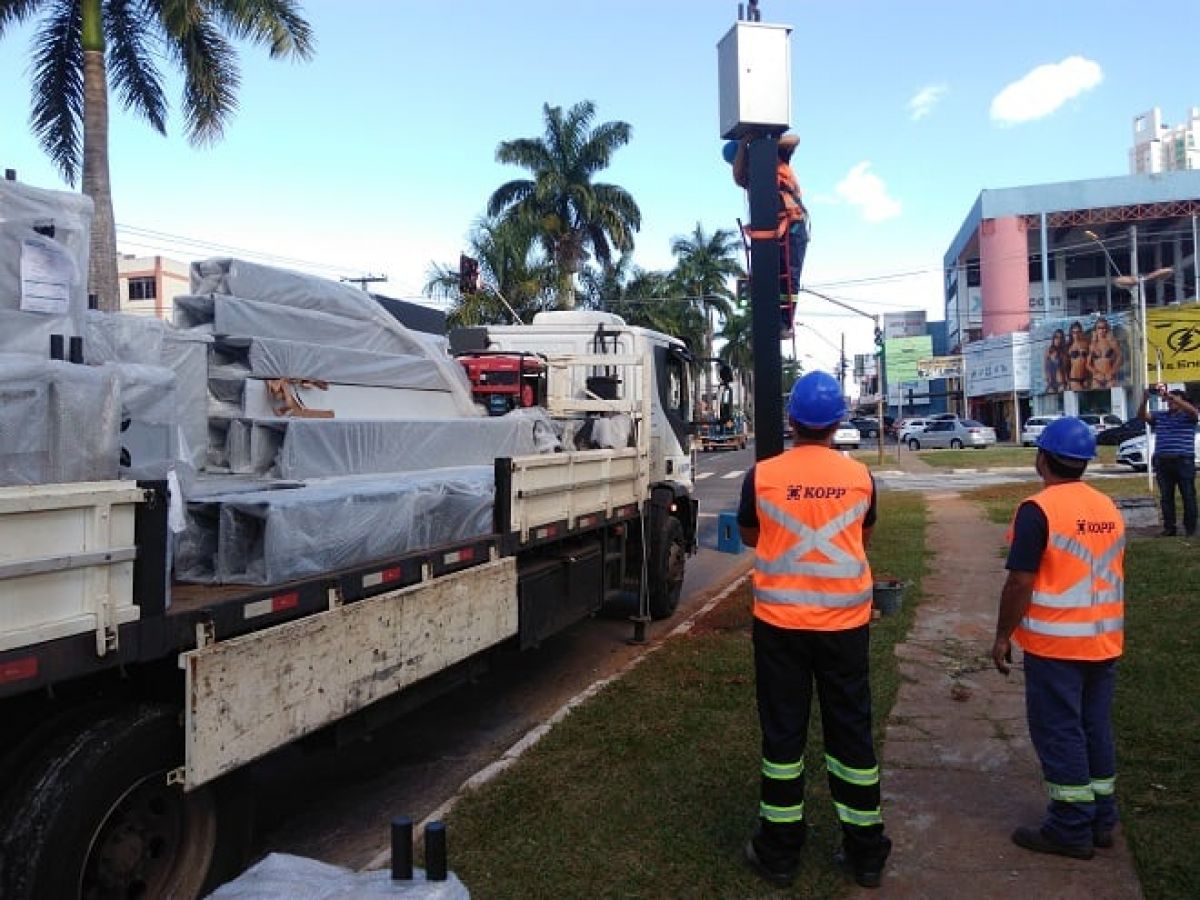 Perigo no trânsito: radares eletrônicos estão desligados em Goiânia