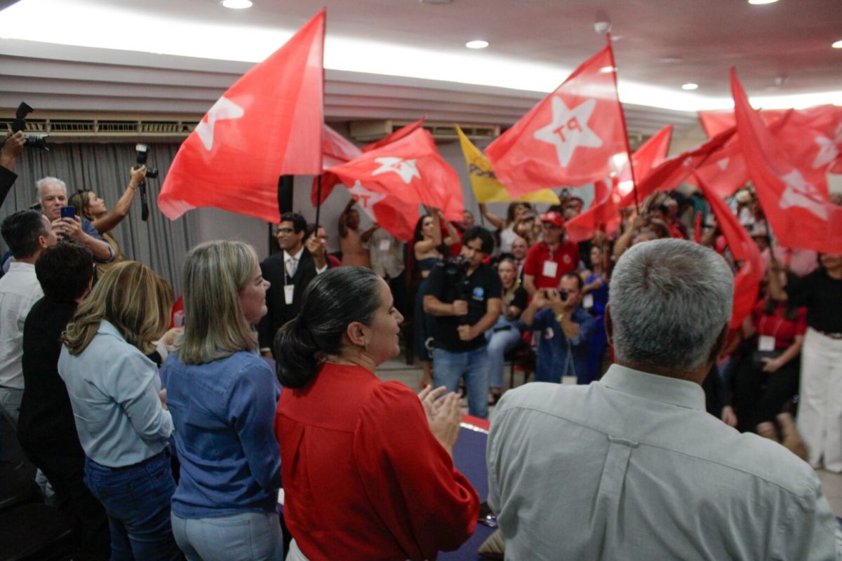 PT traz para Goiânia a campeã de rejeição Gleisi para alavancar Adriana Accorsi