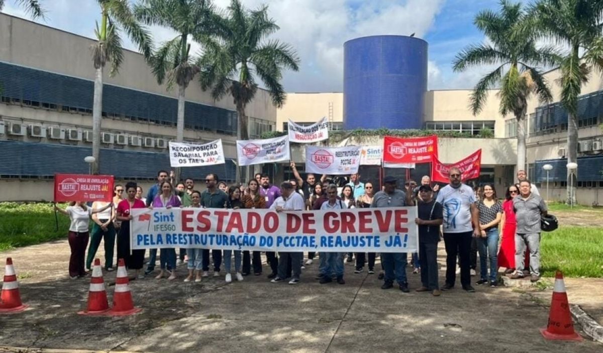 Servidores Federais da Educação iniciam greve em Goiás