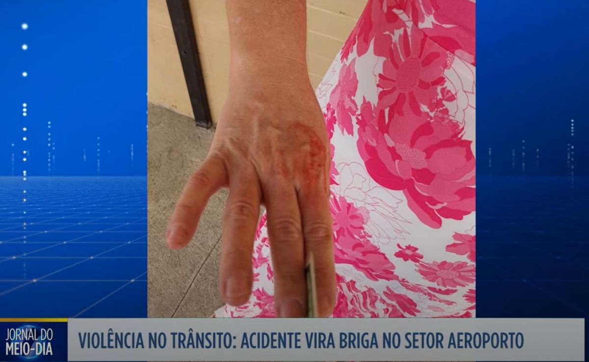 Acidente de trânsito termina em briga em Goiânia